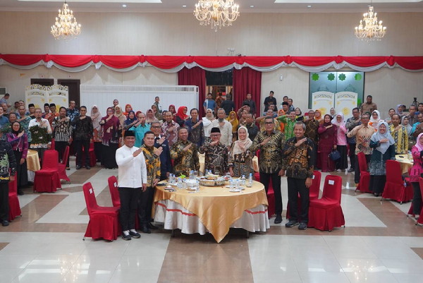 Sinergi Pusat-Daerah, Komisi X DPR RI Karmila Sari dan Mendikdasmen RI Dukung Pendidikan di Riau