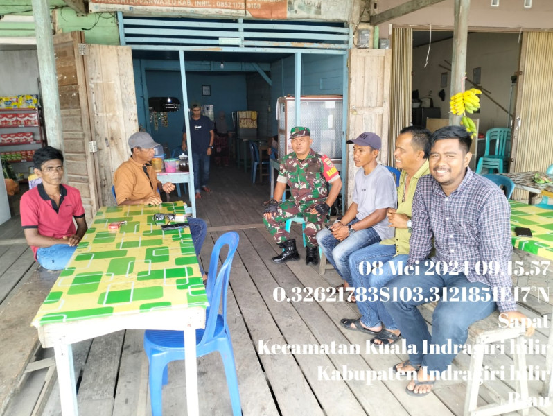 Babinsa Koramil 04/Kuindra Ajak Masyarakat Untuk Jaga Keamanan dan Kenyamanan di Wilayah Binaan