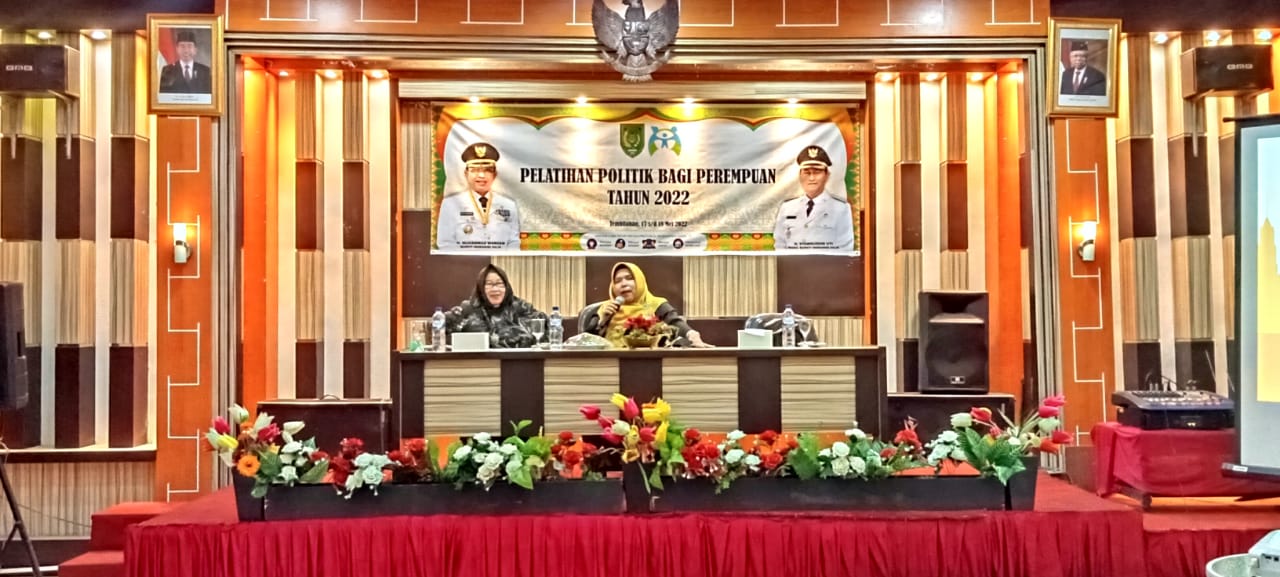 DP2KBP3A Inhil Laksanakan Pelatihan Politik Bagi Perempuan