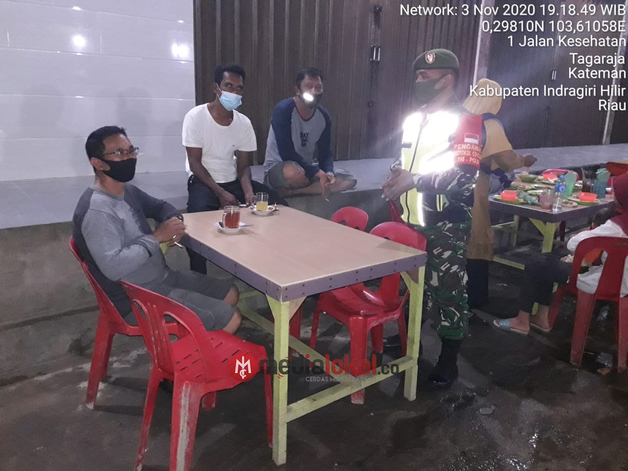 Anggota Koramil 06/Kateman Tegakkan Gakplin Pasar di Sungai Guntung