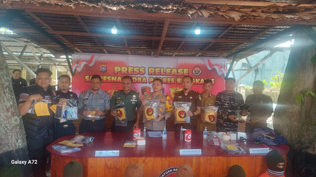 Polres Bengkalis Ungkap Pengedar Narkotika Jenis Daun Ganja Dan Sabu