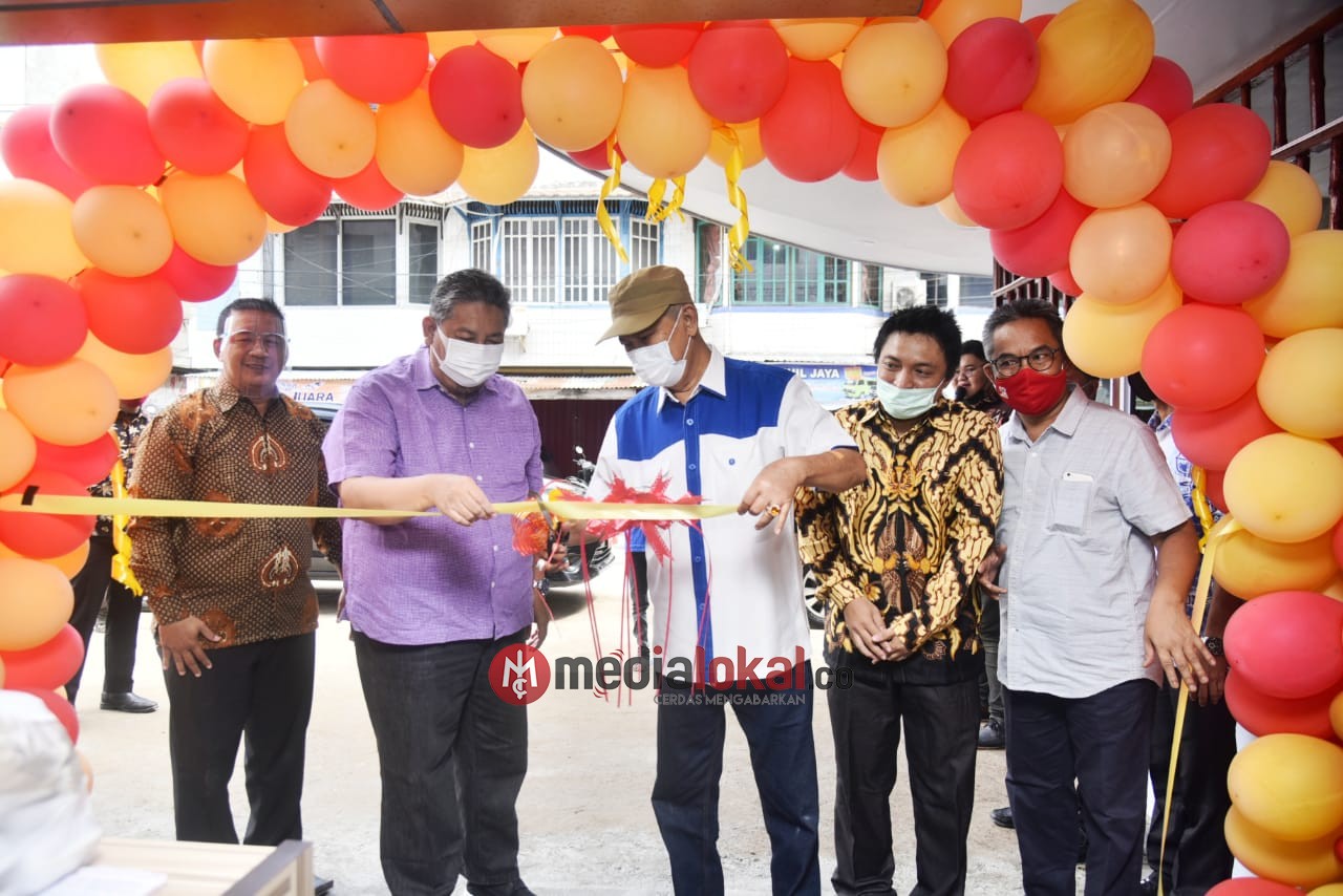 Diresmikan Wabup SU, D'Perahu Resto Inhil Pratama Siap 'Menggoyang' Lidah Masyarakat Inhil