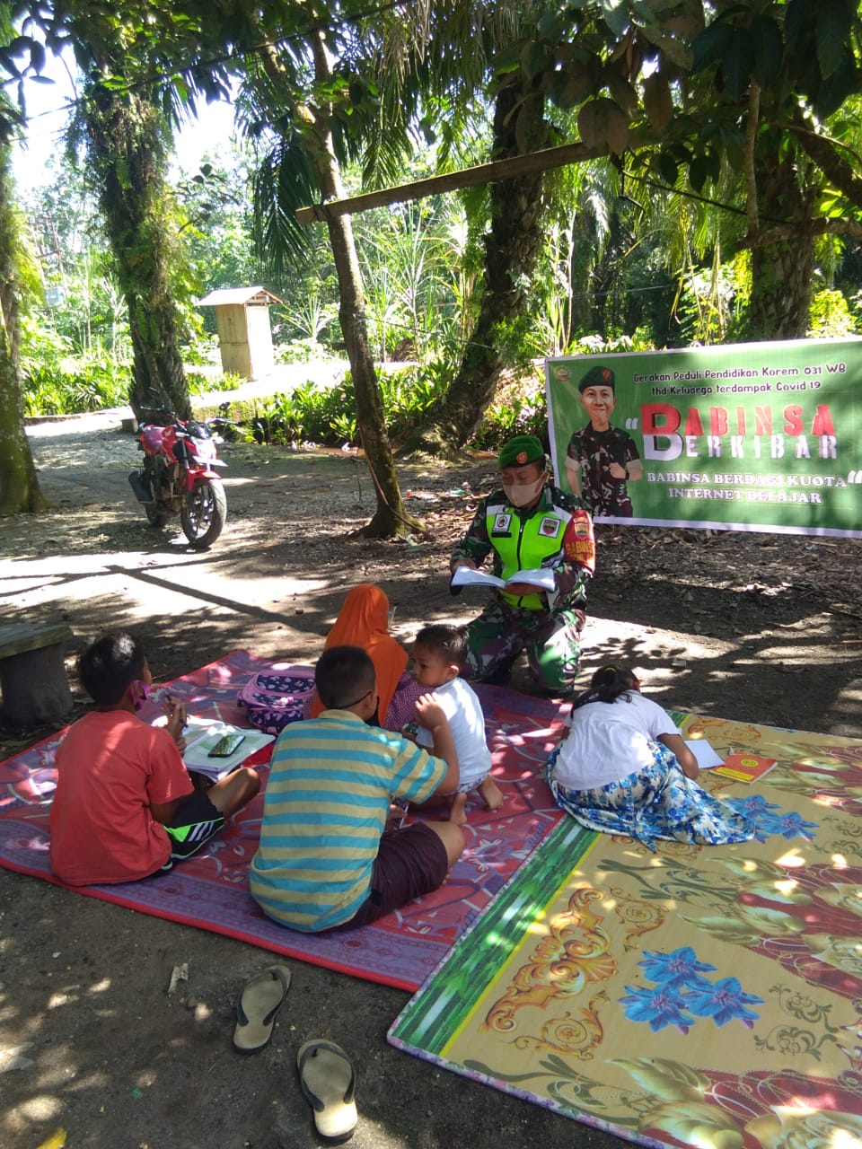 Serda Arianto Laksanakan Belajar Secara Daring Bagi Anak Kurang Mampu  di Kampung Benhil