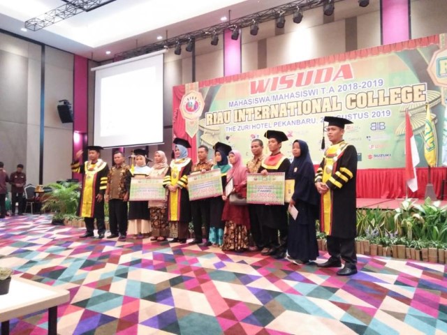 Keberadaan Riau Internasional College Dipertanyakan