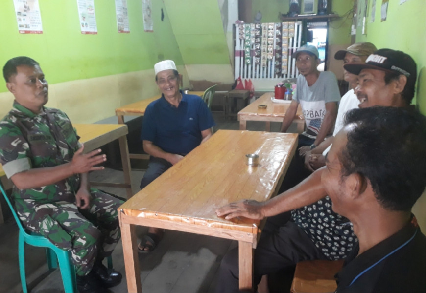 Demi Kebersamaan, Babinsa Koramil 05/GAS Kodim 0314/Inhil Serma Sasmito Giat Laksanakan Komsos