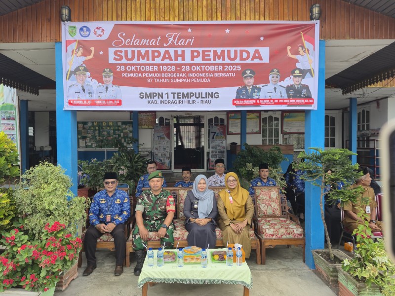 Babinsa Koramil 03/Tempuling Dampingi Pemuda dalam Semangat Sumpah Pemuda ke-97 Babinsa Koramil 03/Tempuling Dampingi Pemuda dalam Semangat Sumpah Pemuda ke-97