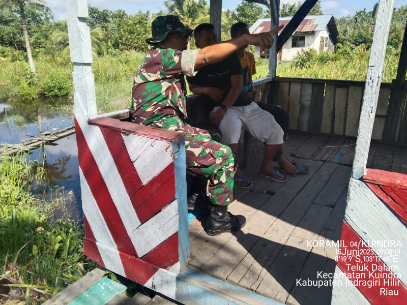 Babinsa Koramil 04/Kuindra Saling Berbagi Ilmu dan Bertukar Pikiran Bersama Remaja