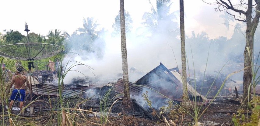Hanya Dalam Tempo 15 Menit, Sijago Merah Hanguskan 1 Unit Rumah di Kecamatan Kateman