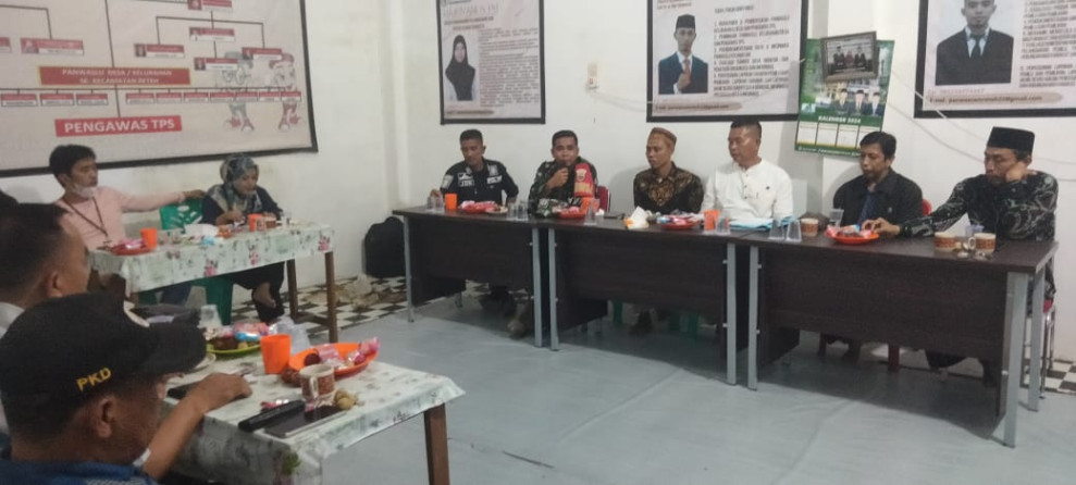 Menjelang Hari Tenang Pemilu, Babinsa Koramil 07/Reteh Giat Lakukan Rakor