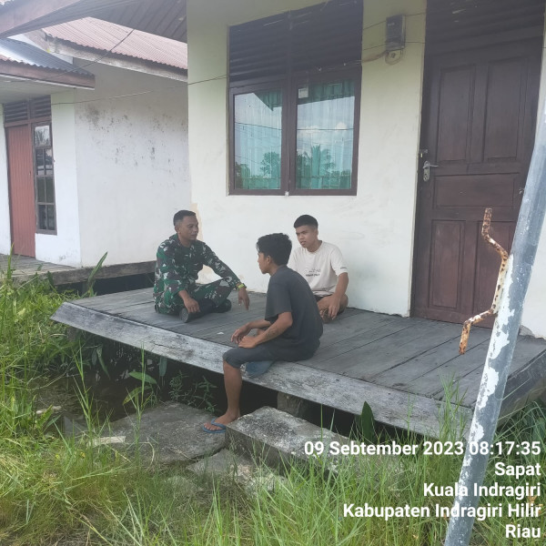 Babinsa Koramil 04/Kuindra Terus Jaga Kerukunan Bermasyarakat Antar Sesama