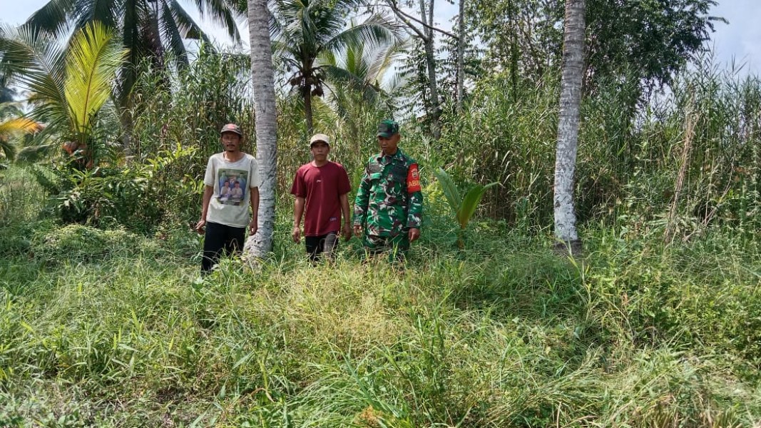 Babinsa Koramil 07/RTH Laksanakan Patroli Tapal Batas di  Pasanggrahan