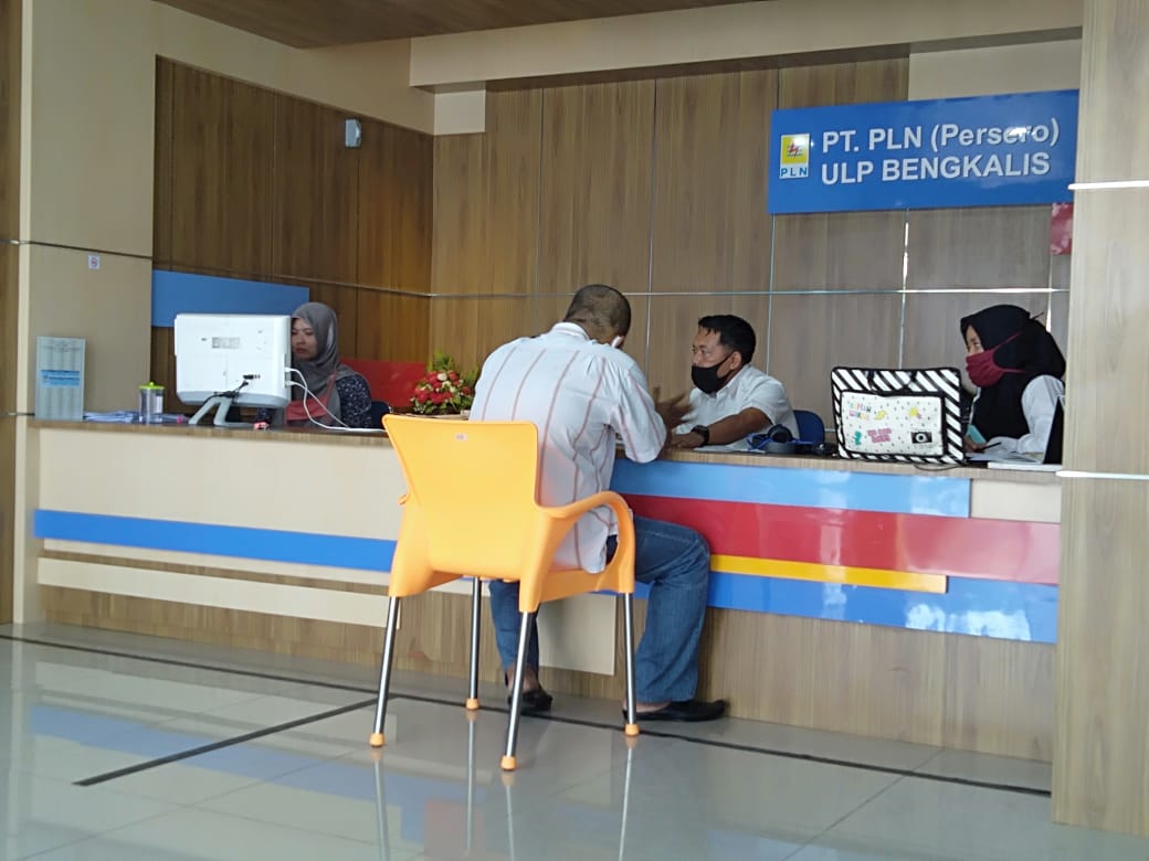Soal Lonjakan Pembayaran Listrik, PT PLN ULP Bengkalis Sudah Melayani Pengaduan Hampir 200 Pelanggan Soal Lonjakan Pembayaran Listrik, PT PLN ULP Bengkalis Sudah Melayani Pengaduan Hampir 200 Pelanggan