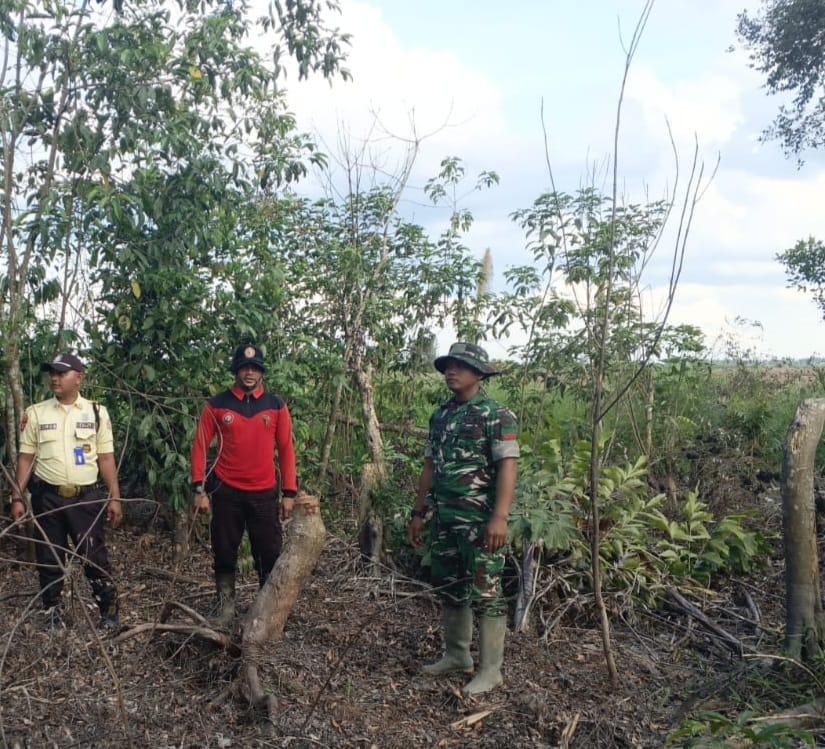 Tingkatkan Kewaspadaan, Babinsa Koramil 05/Gas Rutin Laksanakan Patroli Karlahut