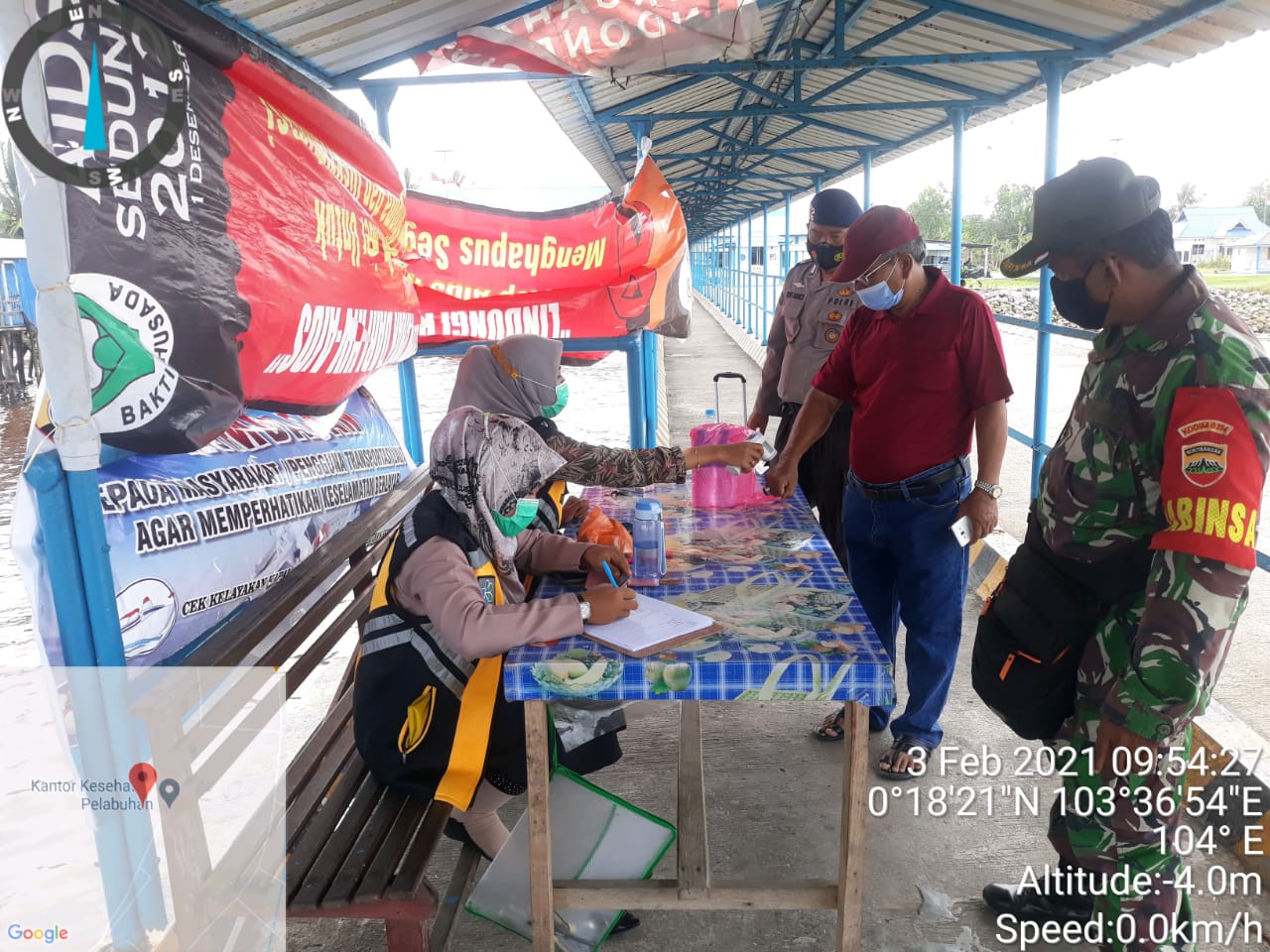 Babinsa Koramil 06/Kateman Tinjau Aktifitas di Pelabuhan Syahbandar Guntung