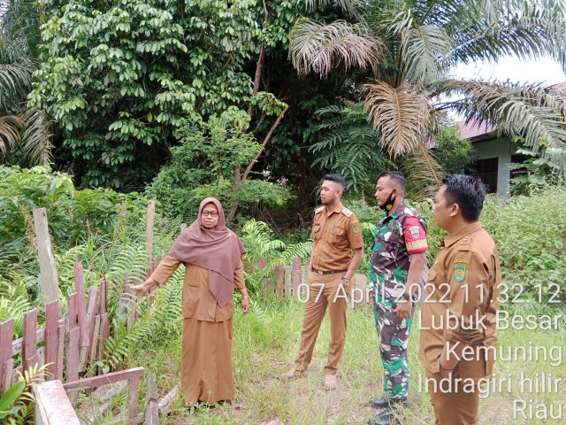Dalam Memutuskan Mata Rantai Penyebaran Covid-19, Serda Ramadhan Lakukan Komsos