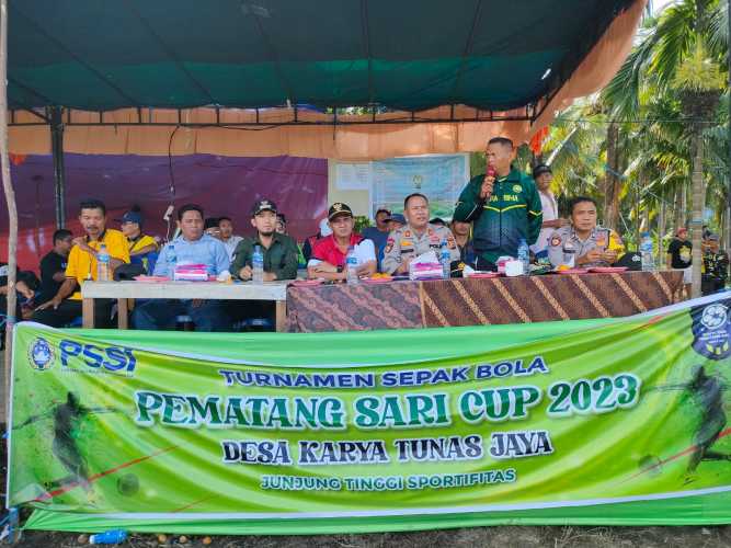 Babinsa 03/Tpl Hadiri Pembukaan Turnamen Bola Kaki Pematang Sari Cup 2023
