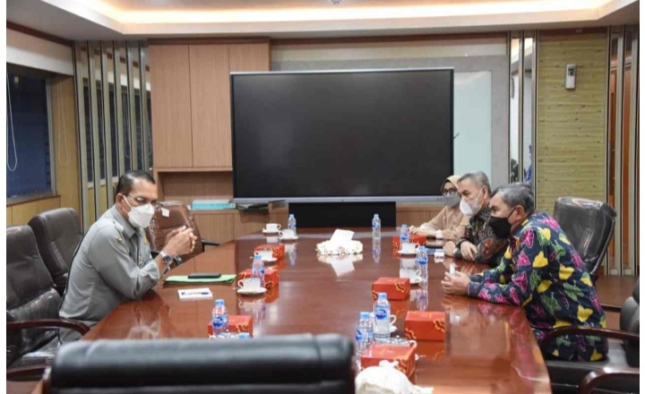 Gubri Lobi ke Pusat, Riau Peroleh Program Peremajaan Kelapa di Inhil