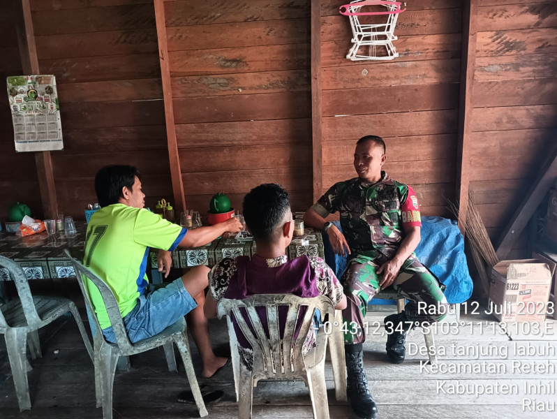 Koramil 07/Reteh Berikan Himbauan Untuk Menjaga Kebersihan Lingkungan dan Hindari Narkoba