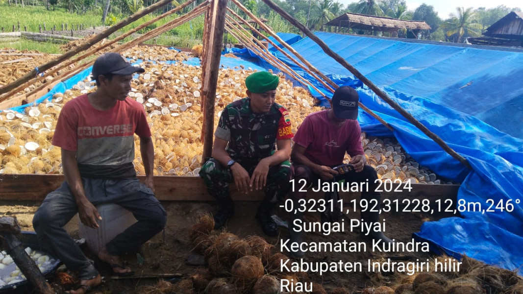 Babinsa Koramil 04/Kuindra Saling Jalin Silaturrahmi Agar Terbentuknya Kekompakan Antar Sesama