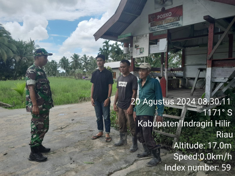 Tingkatkan Kebersamaan, Babinsa Pelda Nofiandi Rutin Laksanakan Komsos