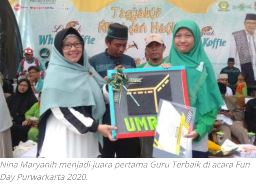 Tangis Nina Pecah Usai Dapat Hadiah Umrah