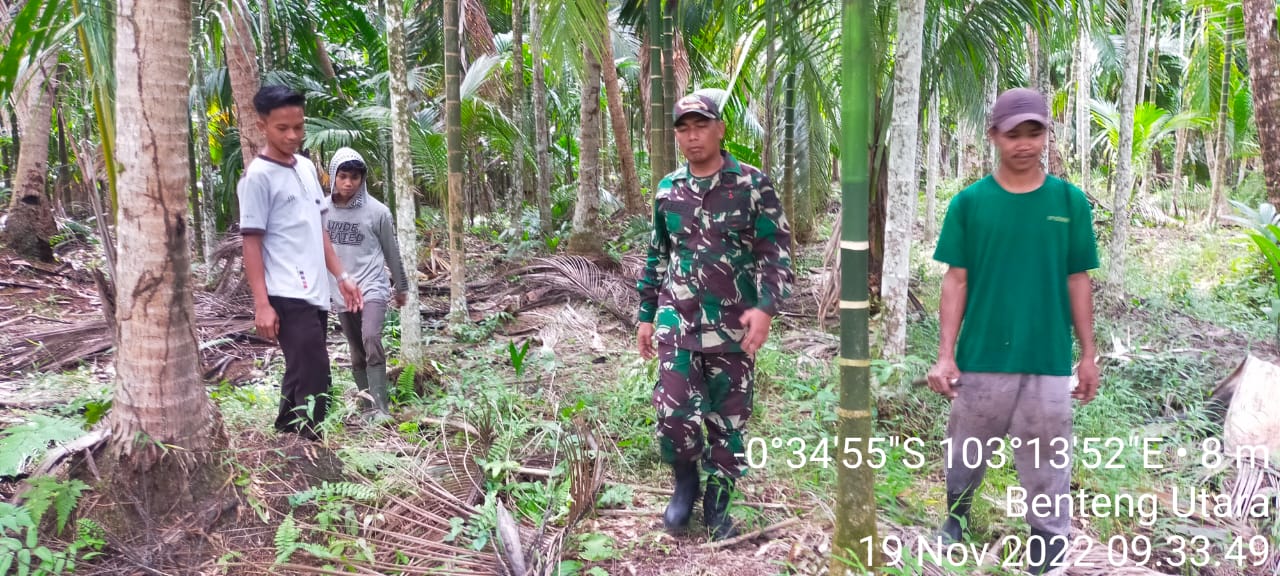 Ajak Masyarakat Untuk Peduli Terhadap Karlahut Oleh Sertu Bendri