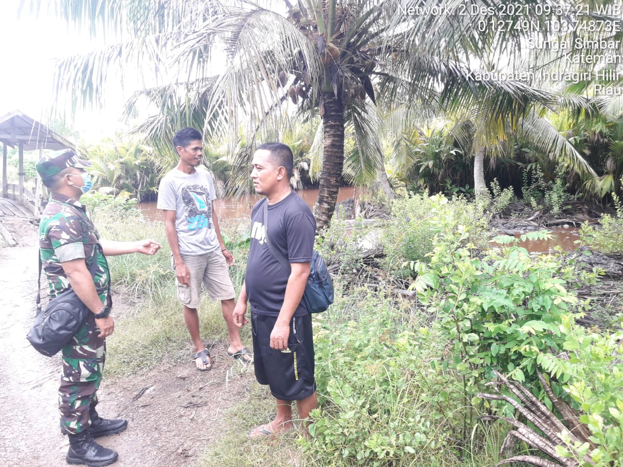 Babinsa Serda Ed Zalukhu Terus Laksanakan Sosialisasi dan Patroli Kebakaran Lahan
