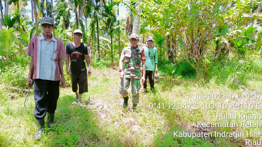 Babinsa Koramil 07/Reteh Terus Cegah Karhutla Secara Rutin