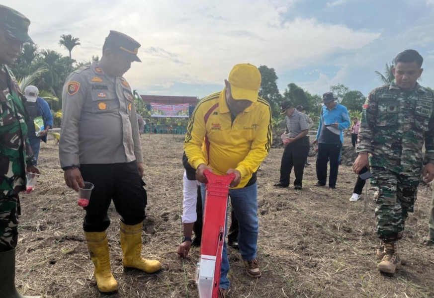 Polsek Gaung Laksanakan Kegiatan Penanaman Jagung Mendukung Program Asta Cita