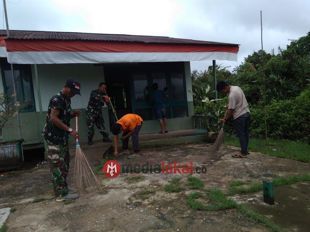 Jumat Bersih, Koramil 04/Kuindra Gotong Royong Pembersihan Pangkalan