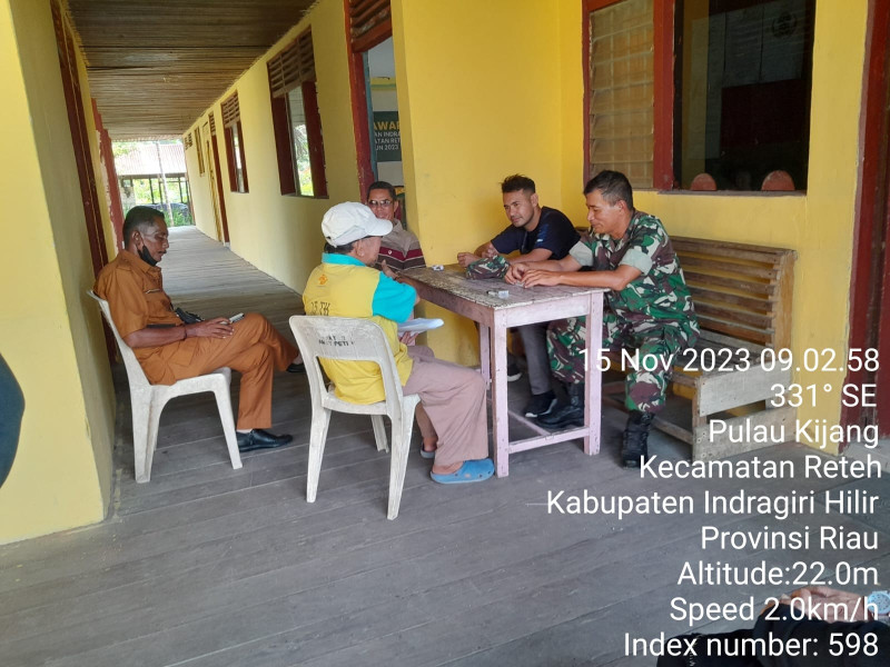 Tingkatkan Silaturahmi Antara Koramil 07/Reteh Dengan Aparatur Kecamatan Melalui Komsos