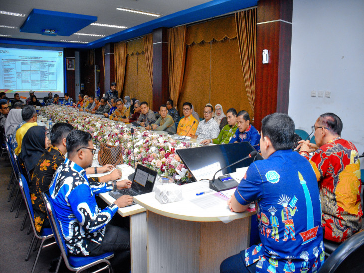 Asisten III Setda Kampar Azwan Resmi Buka Forum OPD Asisten III Setda Kampar Azwan Resmi Buka Forum OPD