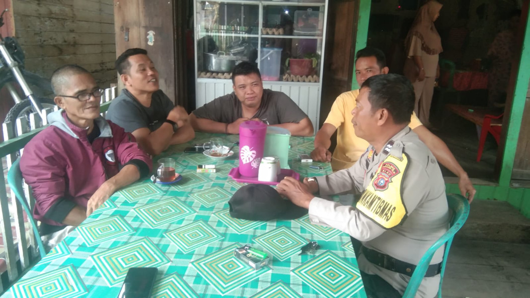 Aiptu Heriyanto Giat Sambang dan Sosialisasi Terkait  Pemilu Damai 2024 Terhadap Warga