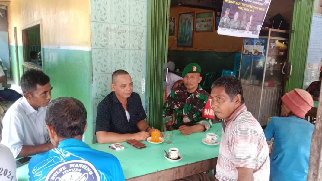 Pastikan Situasi Tetap Kondusif, Babinsa Koramil 05/Gas Rutin Laksanakan Patroli Kamtibmas