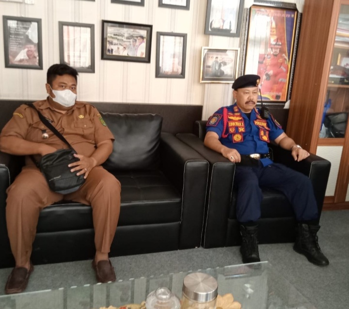 Sambut Kunjungan Kades Kalumpang, DPKP Inhil Terima Aduan Buaya Mengamuk yang Menyerang Warga