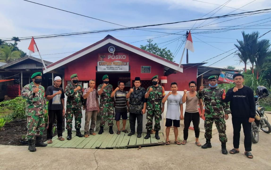 Di Hari Pancasila, Babinsa 03/Tempuling Komsos dan Tumbuhkan Jiwa Patriotisme Bagi Warga Kampung