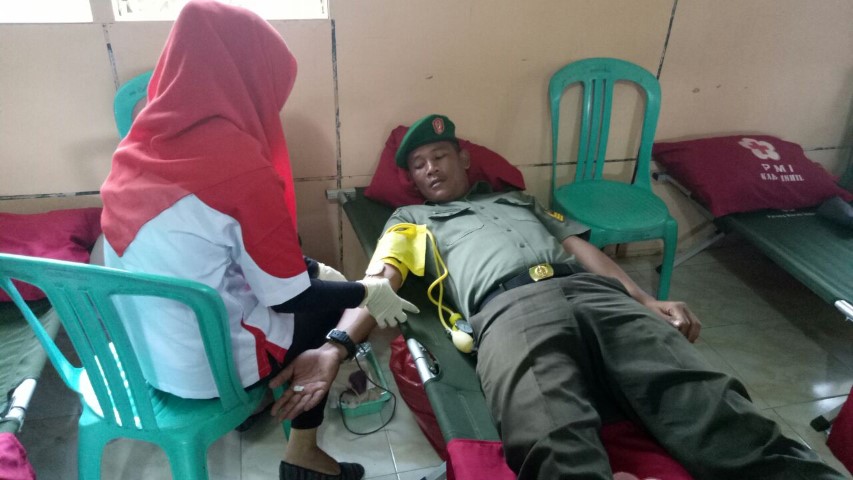 Peringati Hari Juang Kartika, Koramil 07/Reteh Lakukan Kegiatan Donor Darah 
