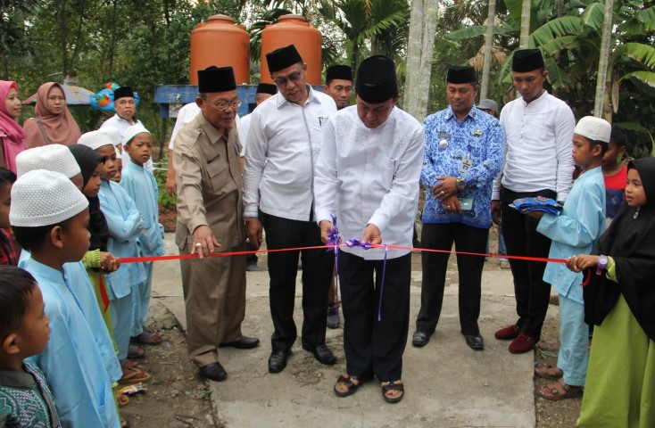 Bupati HM Wardan Resmikan Rumah Tahfidz Quran Anwar Ulum Desa Kembang Mekarsari Kec. Keritang
