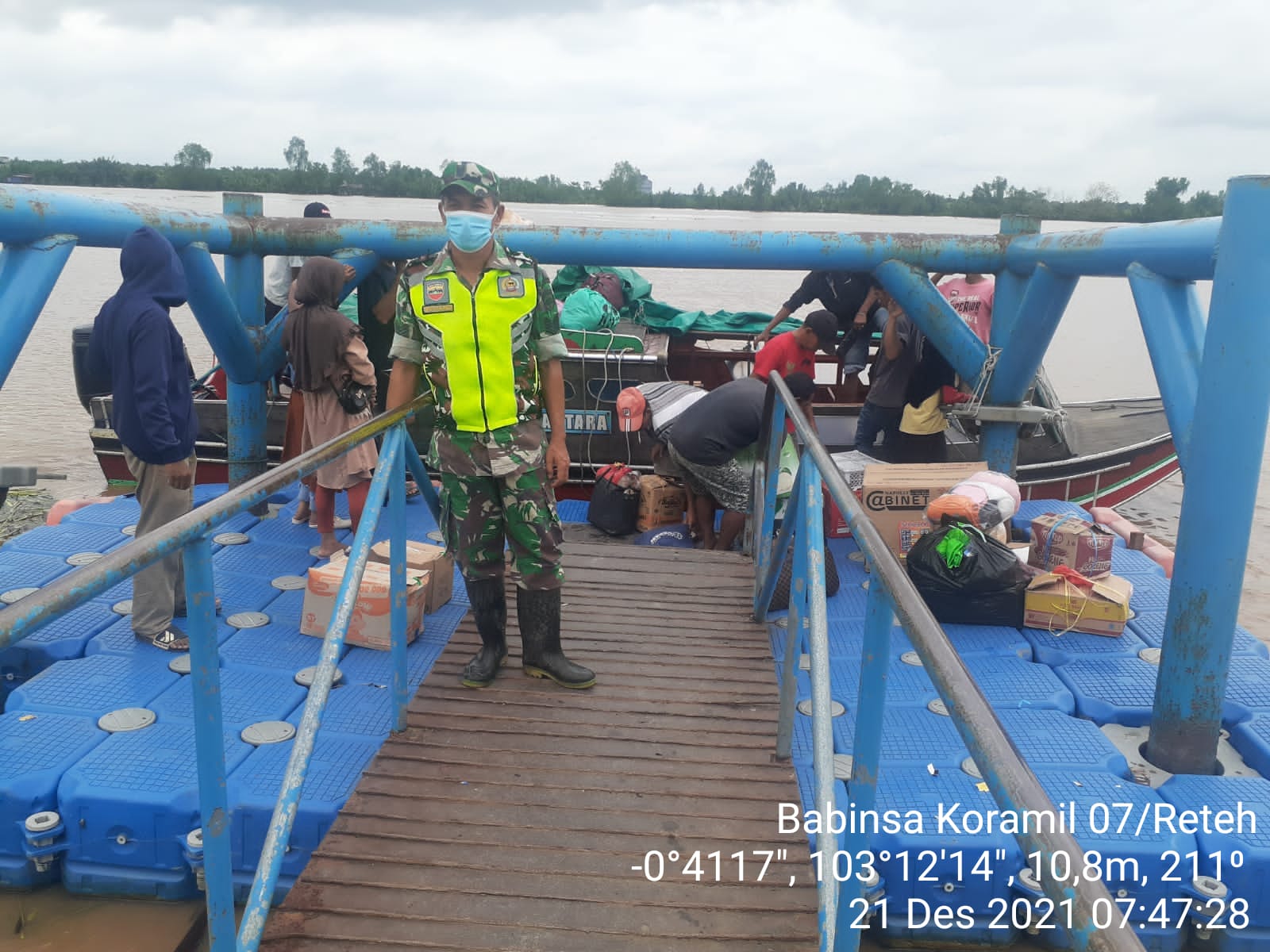 Gunakan Masker dan Tetap Patuhi Protkes Himbauan itu Terus Diberikan Babinsa di Reteh