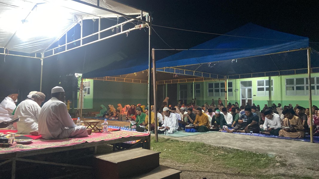 Gandeng Mahasiswa KKN IAIN Bengkalis, Pemdes Meranti Bunting Gelar Sholawat Gandeng Mahasiswa KKN IAIN Bengkalis, Pemdes Meranti Bunting Gelar Sholawat