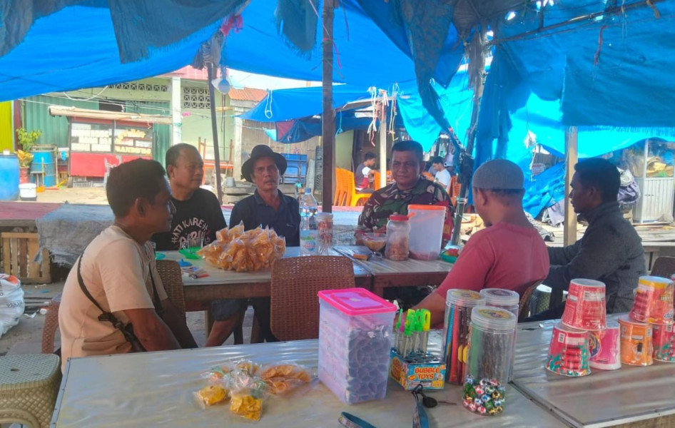 Babinsa Koramil 03/Tpl Anjangsana ke Desa Binaan Pada Masa Tenang Pilkada 2024