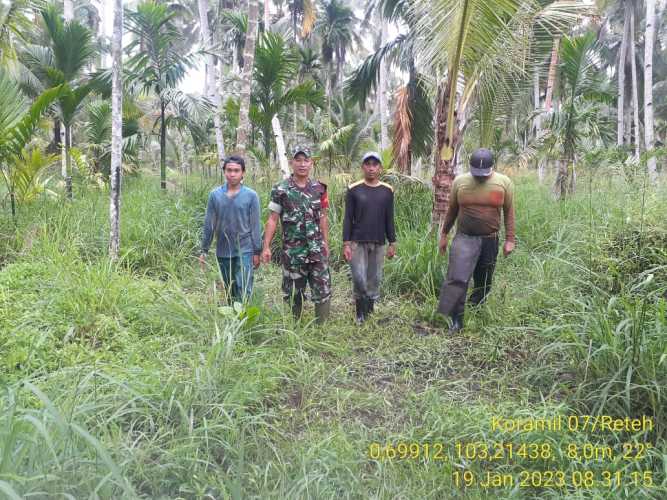 Babinsa Koramil 07/Reteh Rutinkan Untuk Lakukan Patroli Karlahut