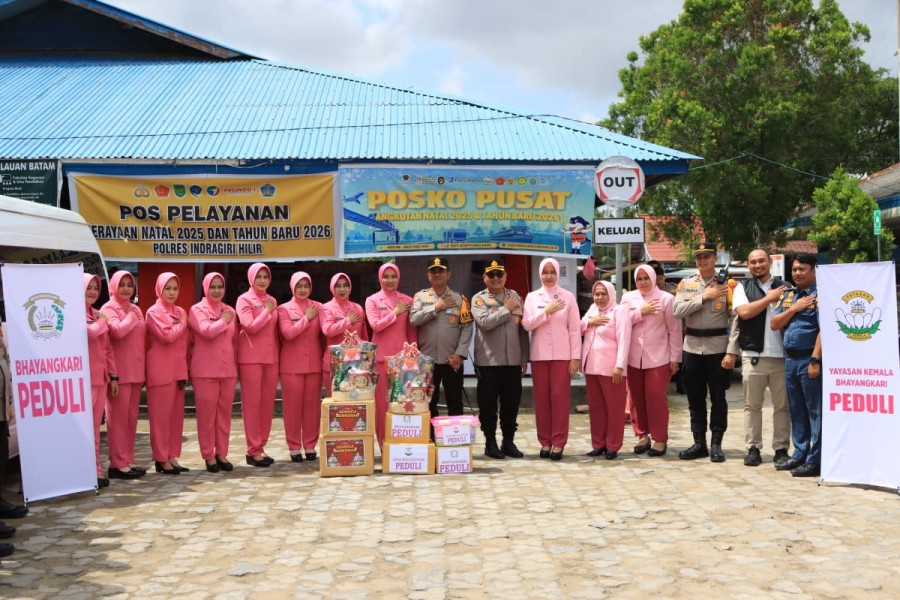 Bhayangkari Inhil Peduli, Tebar Bingkisan dan Semangati Personel Pengamanan Pos Nataru