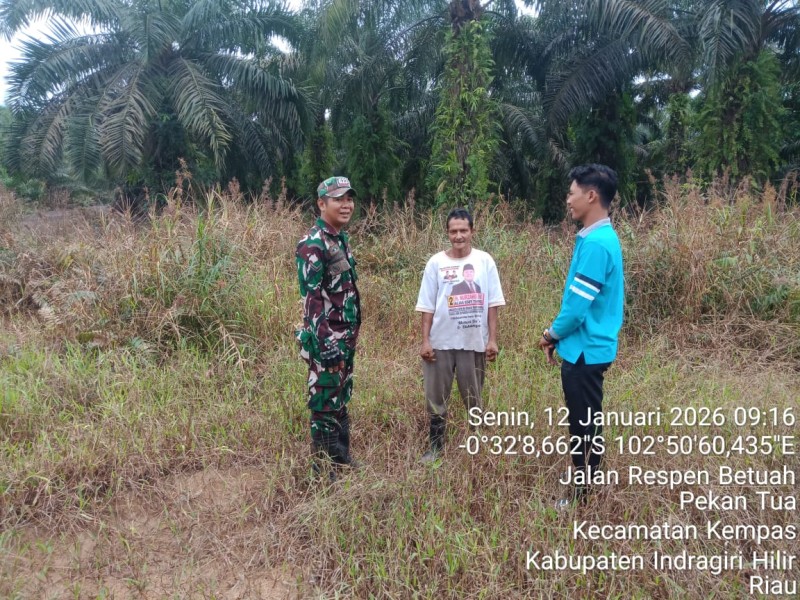 Patroli Tapal Batas Cegah Kebakaran Hutan dan Lahan di Wilayah Koramil 03/Tempuling