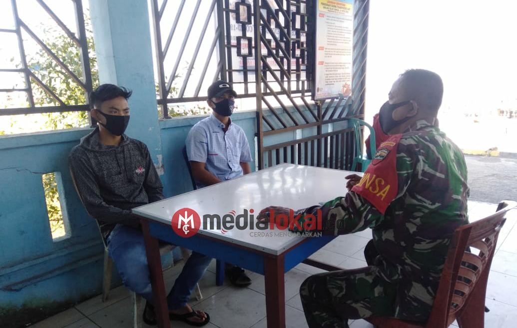 Blusukan, Babinsa Koramil 04/Kuindra Lakukan Komsos Cegah Covid-19
