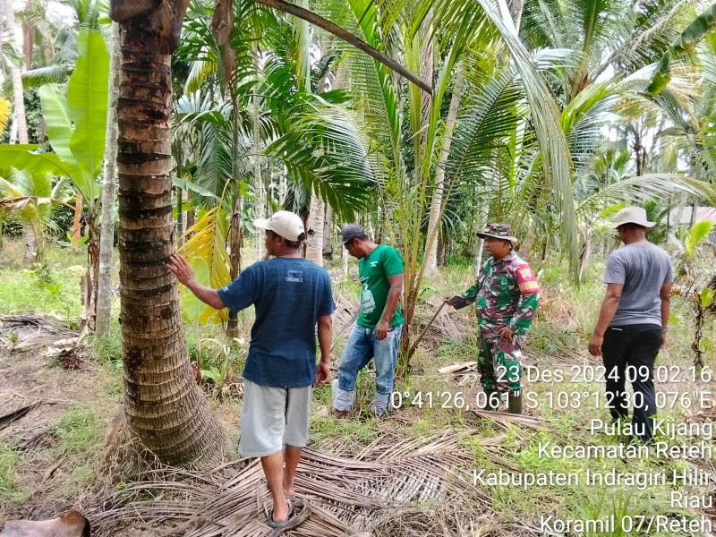 Babinsa Gelar Patroli Karhutla di Reteh