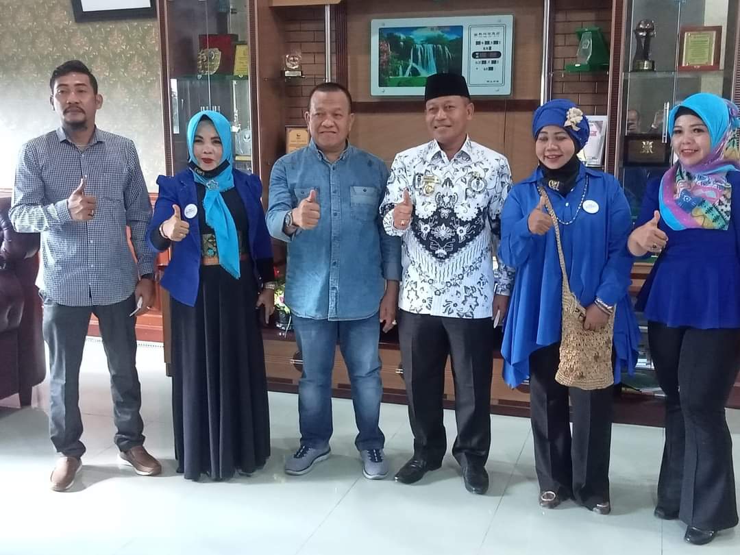 H Waris Thalib Terima Audiensi DPC BMI Tanjungbalai H Waris Thalib Terima Audiensi DPC BMI Tanjungbalai