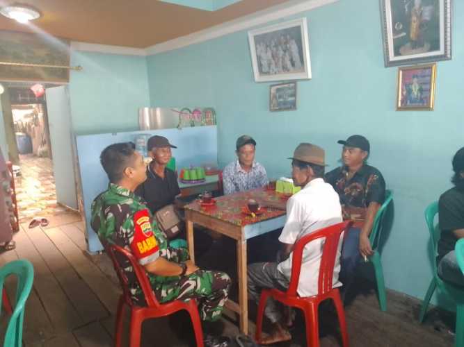 Babinsa Koramil 04/Kuindra Himbau Agar Selalu Berhati-hati dan Jaga Faktor Keamanan