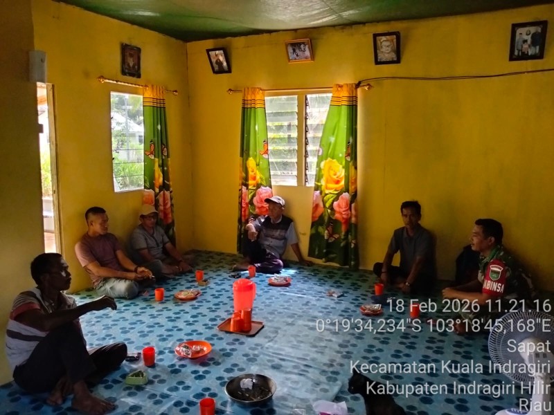 Babinsa Koramil 04/Kuindra Laksanakan Komsos Jelang Bulan Suci Ramadhan