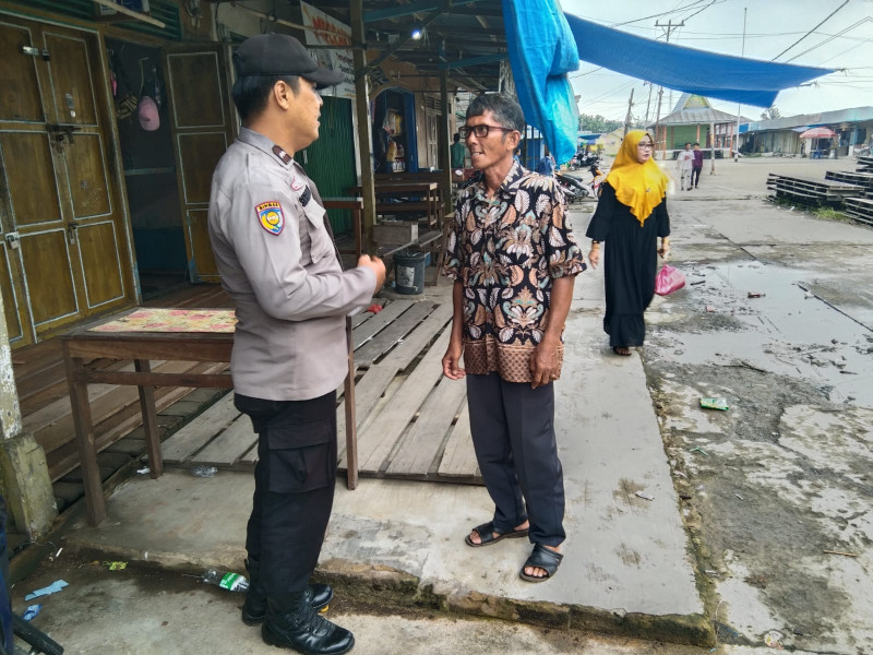 Bhabinkamtibmas Desa Simpang Gaung Laksanakan Giat Sambang Warga Binaan Dan Sampaikan Himbauan Kamtibmas